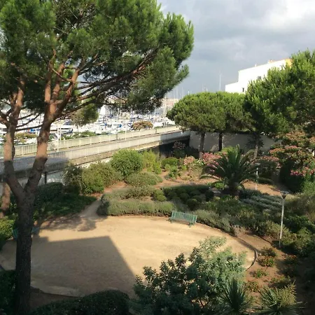 Cap D'agde, 1 Piece, 2 Personnes - Fr-1-249-80